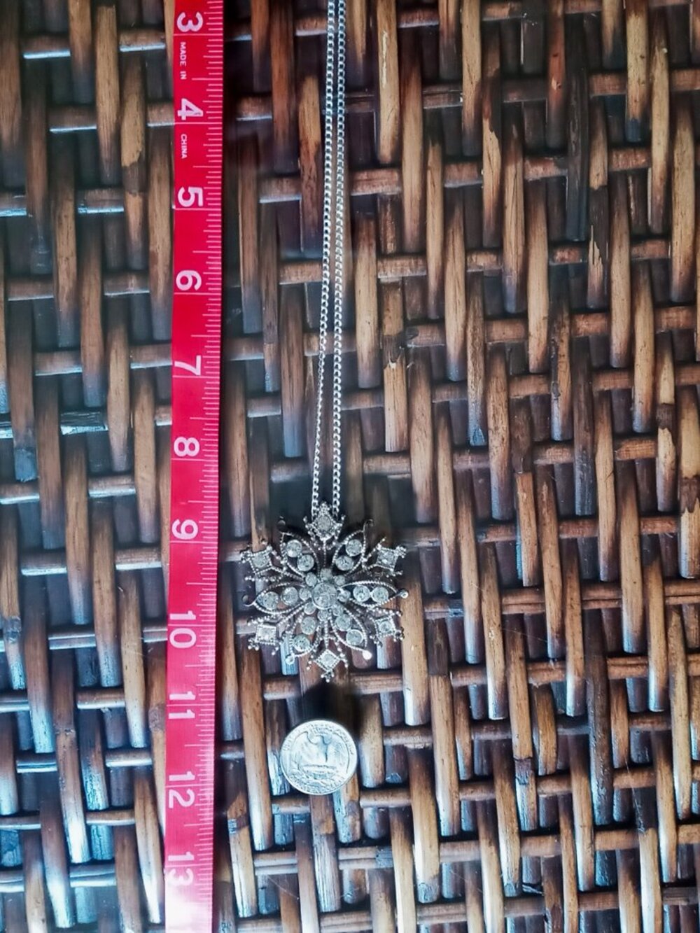 💎❄️Upcycled Icy Elegance: Statement Snowflake Crystal Pendant Necklace❄️💎 - Picture 11 of 16